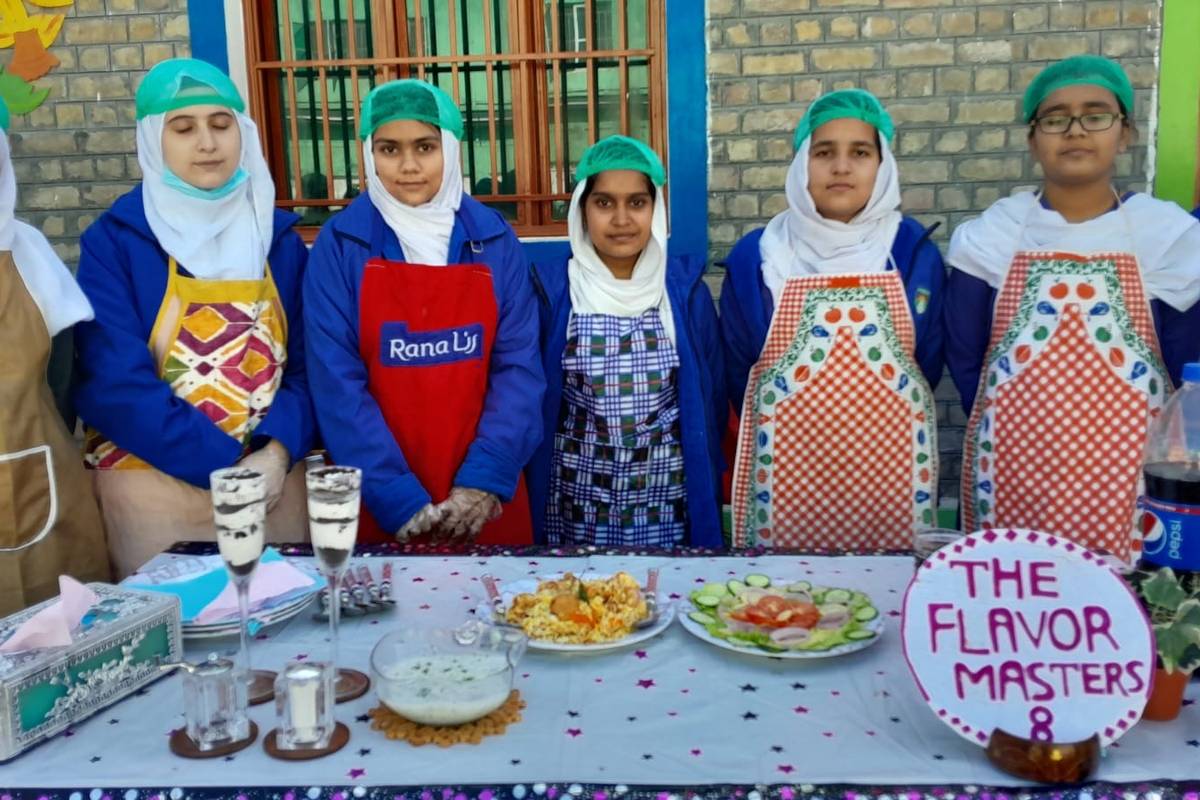 Students at the cooking competition